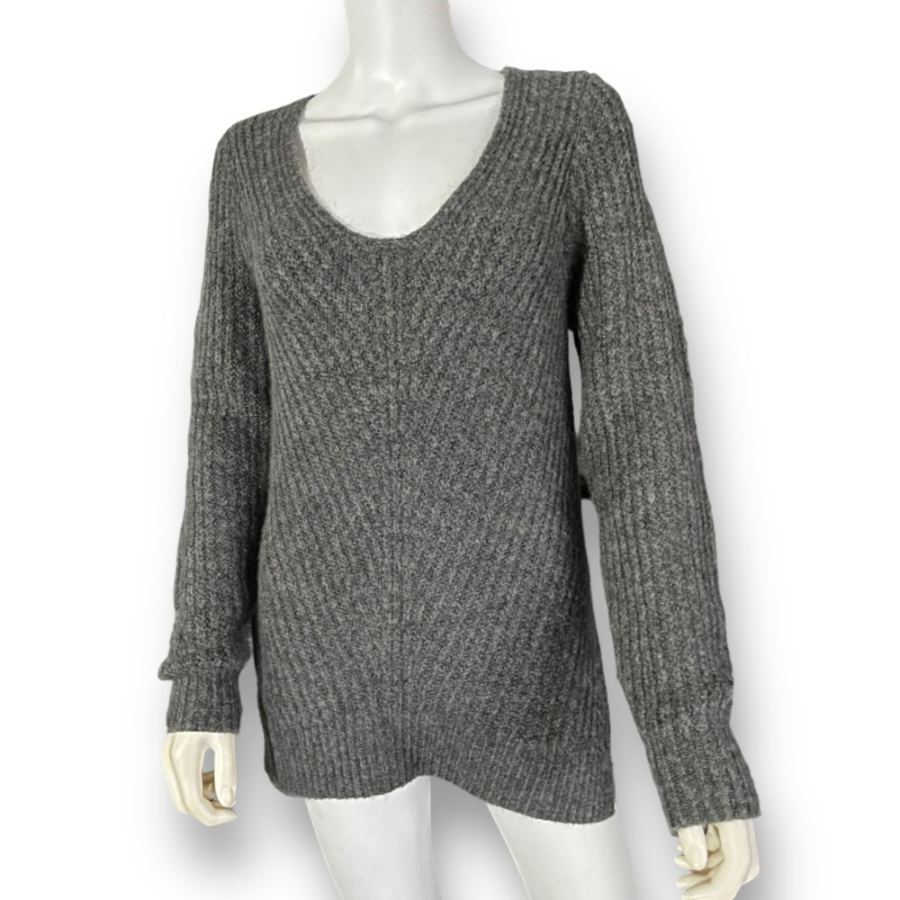 Abercrombie & Fitch Gray Scoop Neck Sweater
